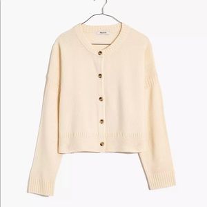 Cropped sweater in antique cream